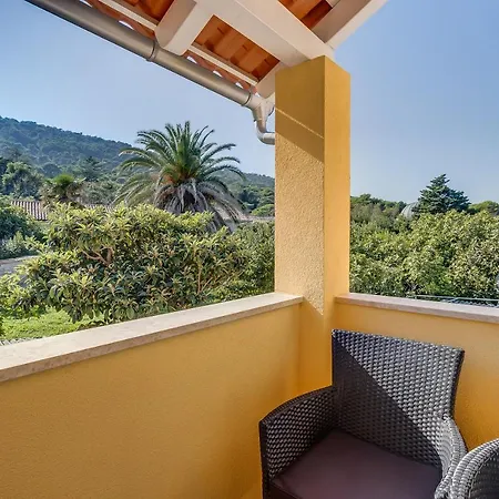 Apartment Karin Veli Losinj Exterior photo