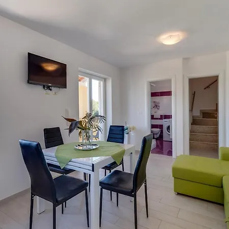 Apartment Karin Veli Losinj Exterior photo